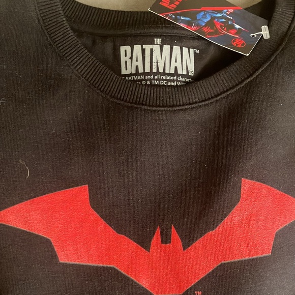 Brand New (XXL) The Batman Bat Symbol Sweatshirt - Black - Picture 3 of 7